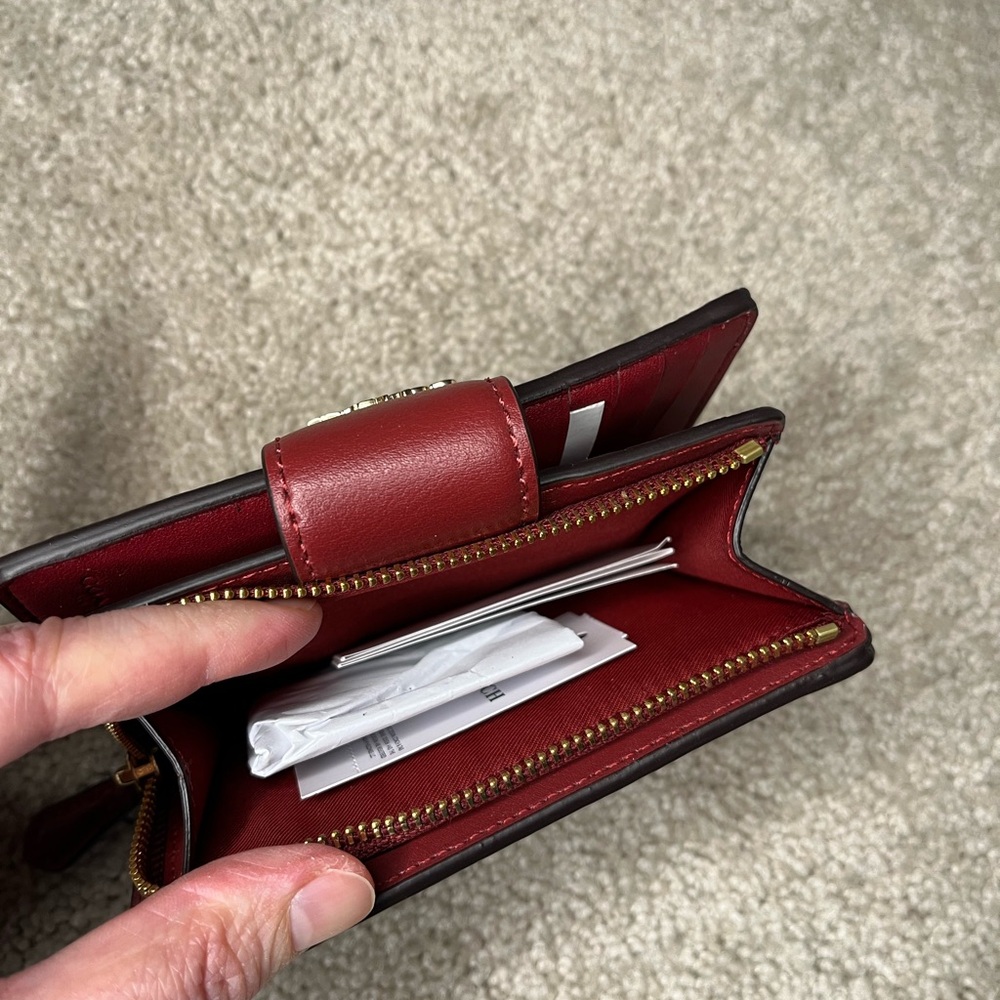 NWT Coach Cherry Red and Brown Signature medium corner zip Wallet - Picture 11 of 11